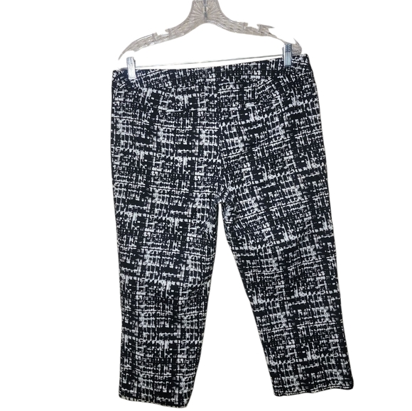 Apt.9 black white printed high rise capri pants size 12 - Picture 1 of 7